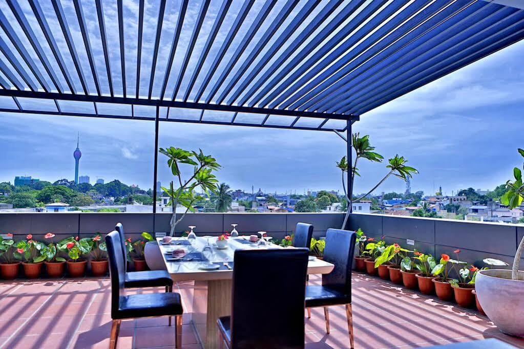 Earl'S Red Colombo Hotel Exterior foto