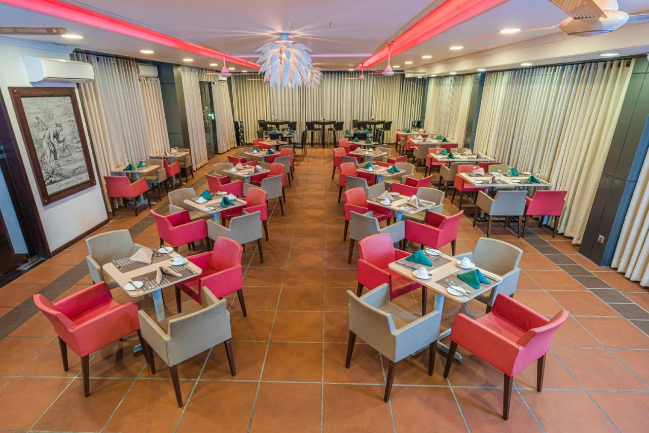 Earl'S Red Colombo Hotel Exterior foto